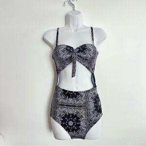 Black White Paisley Bandana Print Monokini One Piece Bathing Suit size L small